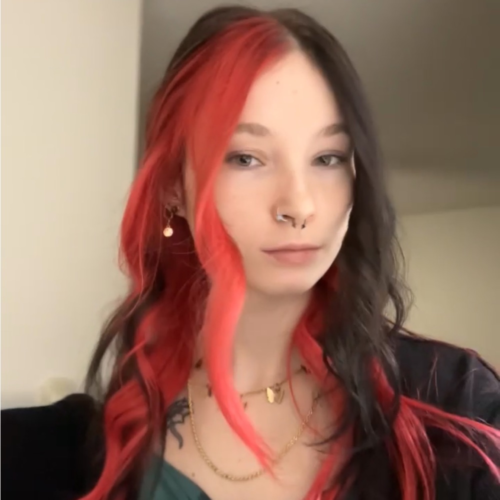 Meet your Posher, Nicole